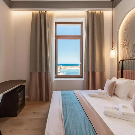 Miravita Boutique - Adults Only *