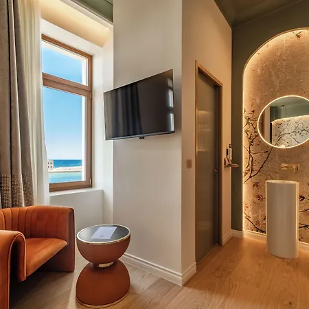 Miravita Boutique - Adults Only