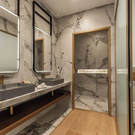 Miravita Boutique - Adults Only